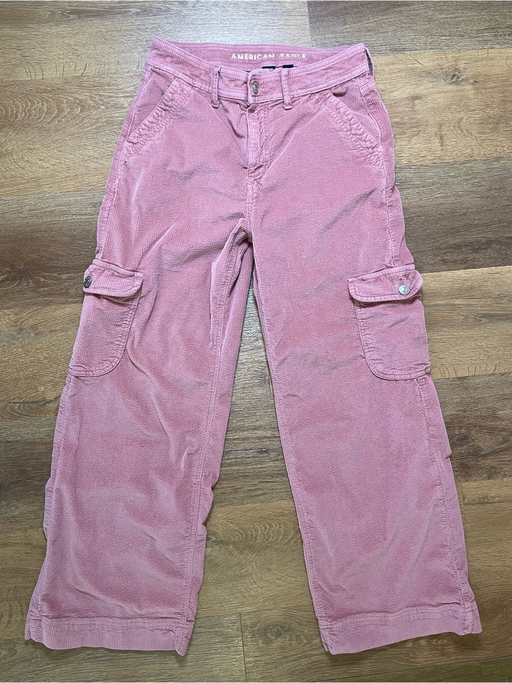 American Eagle Super High Rise Baggy Wide Leg Corduroy Cargo Pants Pink Womens 4